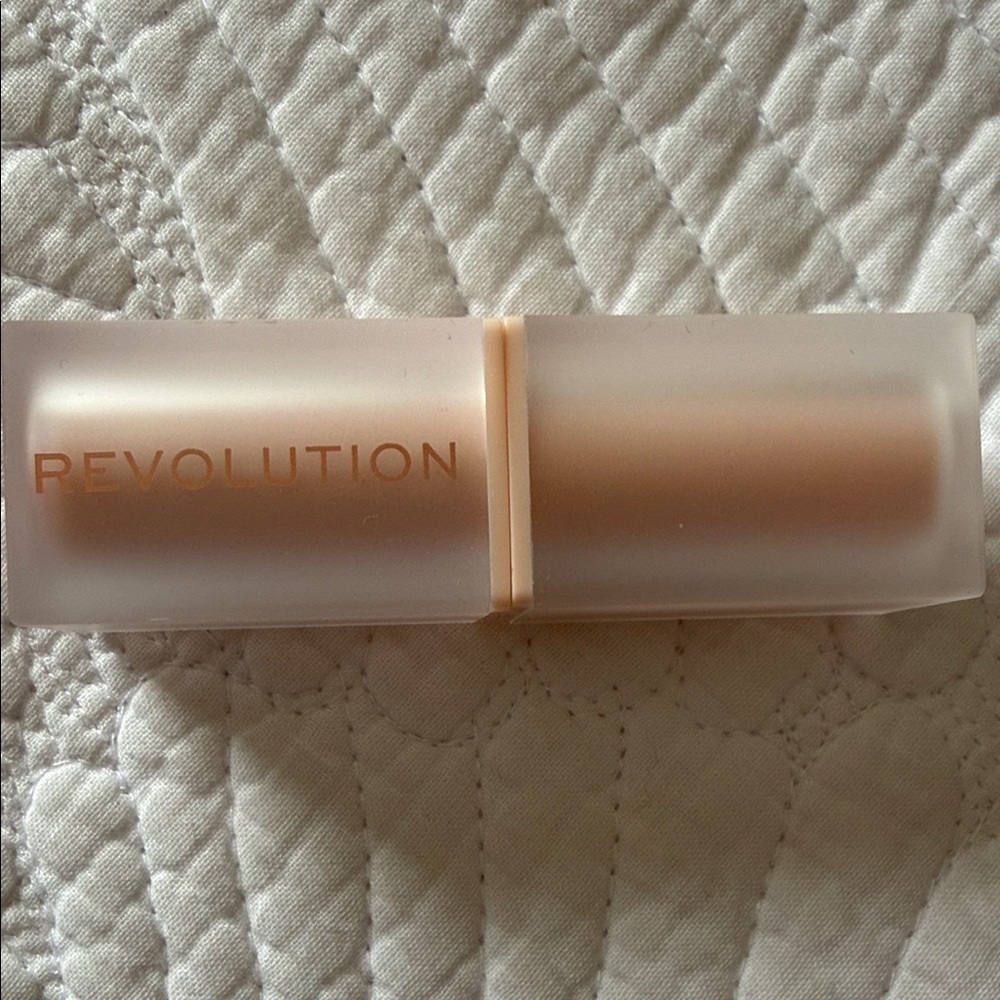 REVOLUTION LIP ALLURE SOFT SATIN LIPSTICK